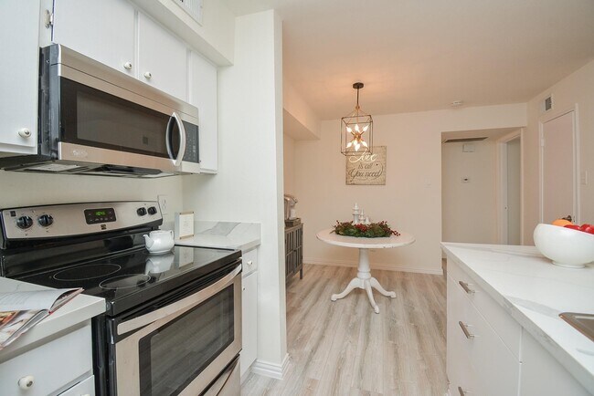 Foto del edificio - 4637 Wild Indigo St