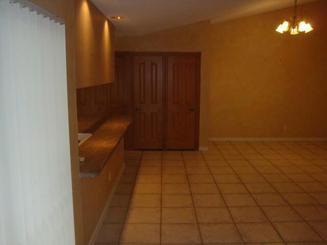 Building Photo - 9124 Sun Terrace Cir