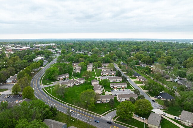 Aerial Photo - Ashbrooke Apartments