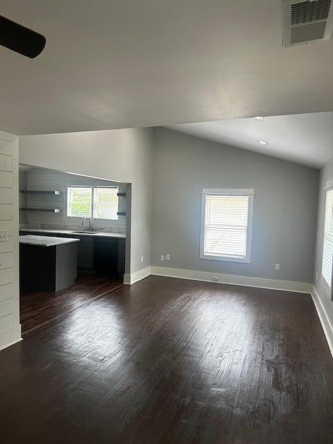 Foto del edificio - 860 Harle Ave NW