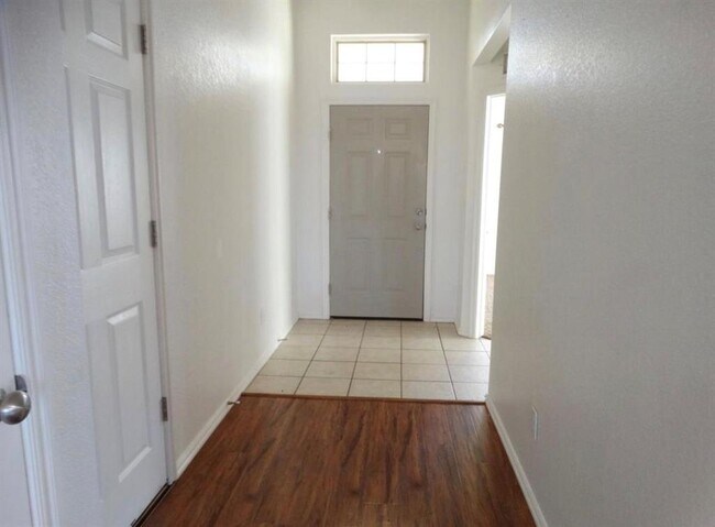 Foto del edificio - 3416 Chester Terrace