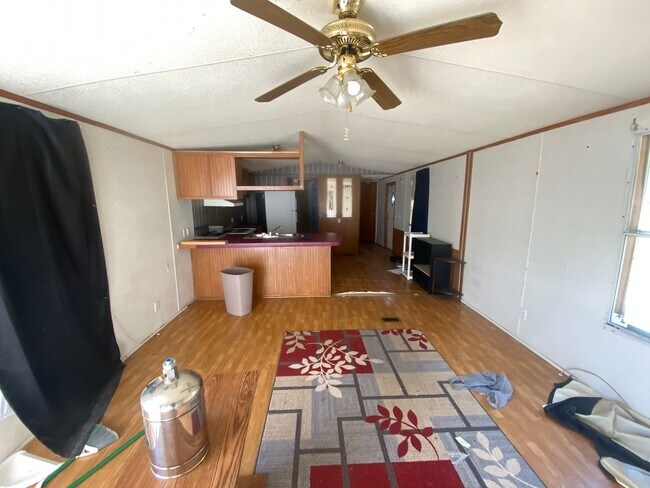 Building Photo - 3/2 close to Kings Mtn, Shelby, I-85 and H...