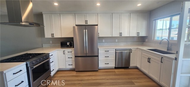 Building Photo - 305 Acebo Ln