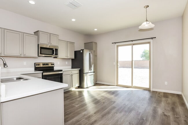 Building Photo - 4845 S 243rd Dr