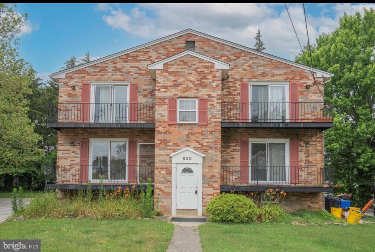 830 Garrett Ln, Springfield, PA 19064 Apartments in Springfield, PA