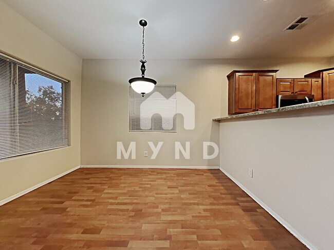 Building Photo - 1263 S Lola Ln