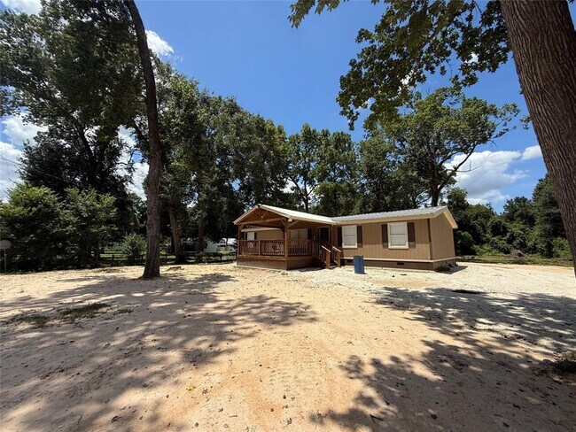 Foto del edificio - 16767 Oak Knoll Dr