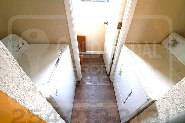 Building Photo - 1106 Leslie Cir