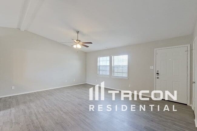 Building Photo - 7940 Bermejo Rd