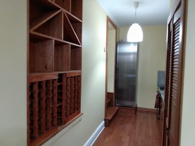 Building Photo - 1526 N La Salle Dr