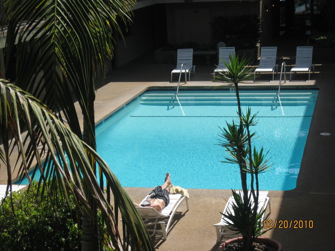 2501 W Redondo Beach Blvd Unit 210, Gardena, CA 90249 Condo for Rent