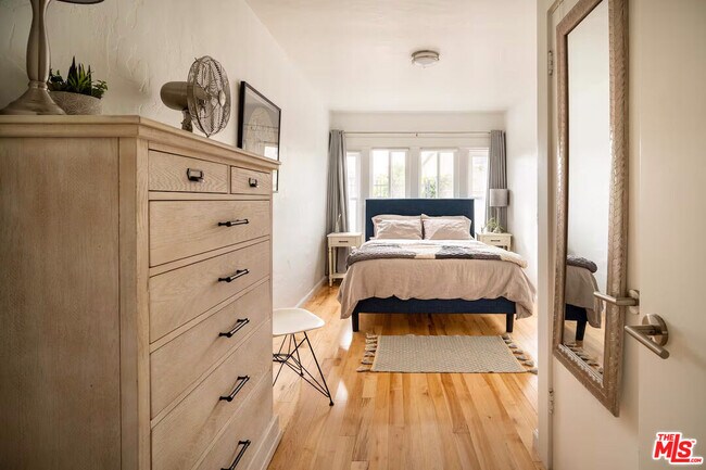 Foto del edificio - 716 Sunset Ave