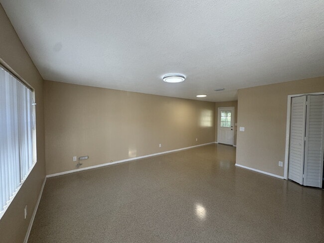 Photo - 5222 Bogdonoff Dr Apartment