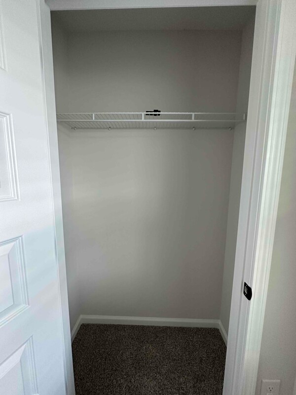 Foto del edificio - 5136 Rivergrass Dr