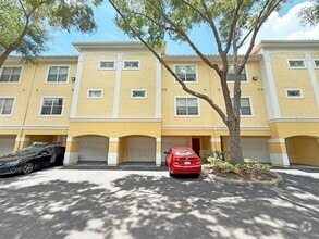 Building Photo - 1817 Shadow View Cir