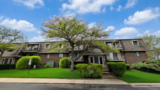 Foto del edificio - 204 E Bailey Rd