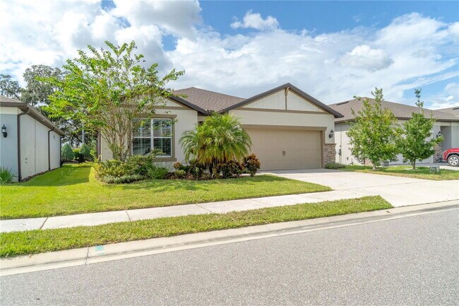 Foto del edificio - 6293 Bradford Woods Dr