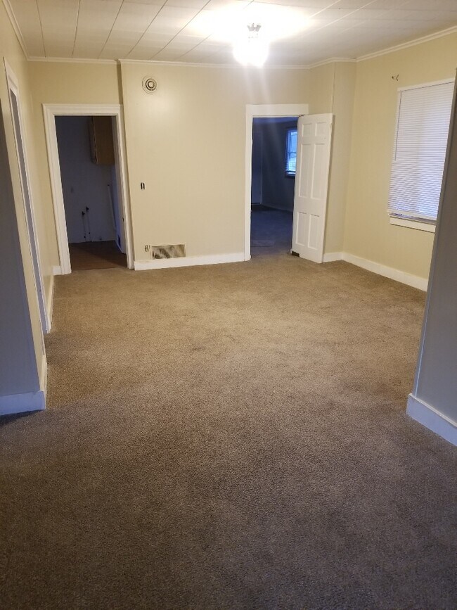 Dining Room view 1 - 46 W Main St