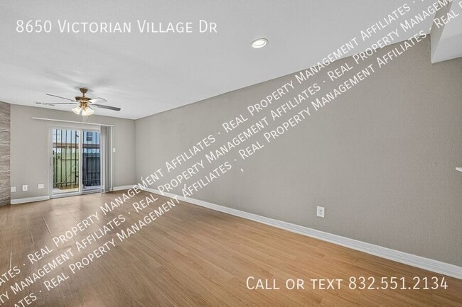 Building Photo - 8650 Victorian Village Dr