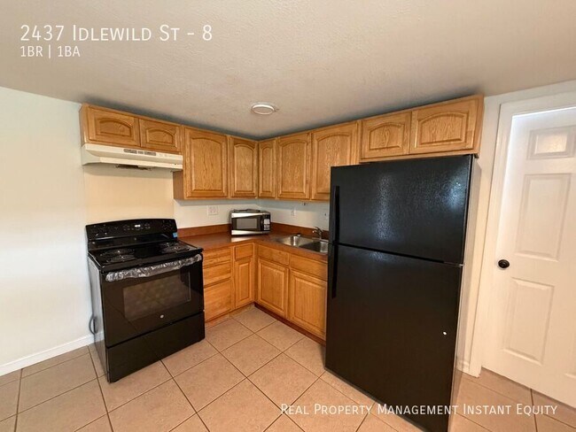 Foto del edificio - 2437 Idlewild St