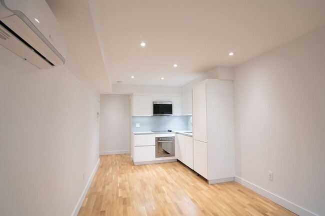 Photo du bâtiment - 3195 Av. Van Horne