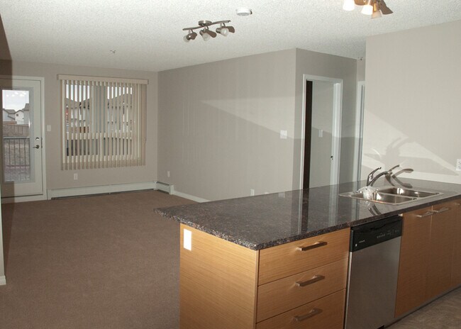 Photo du bâtiment - 9351 Simpson Dr NW