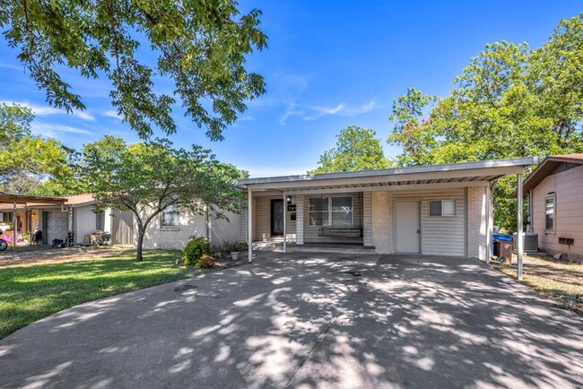 Building Photo - 7914 Burrell Dr