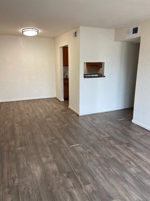 Photo - 8100 Creekbend Dr