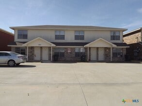Building Photo - 3803 Ys Pak Ct