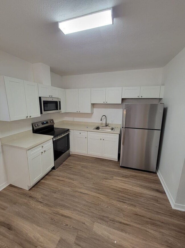 Foto del edificio - 1 BEDROOM 1 BATH SUITE