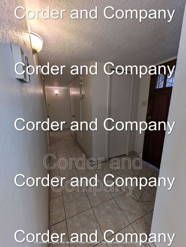 Foto del edificio - 8804 San Francisco Rd NE