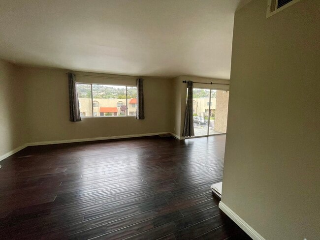 Living room - 6811 Alvarado Rd