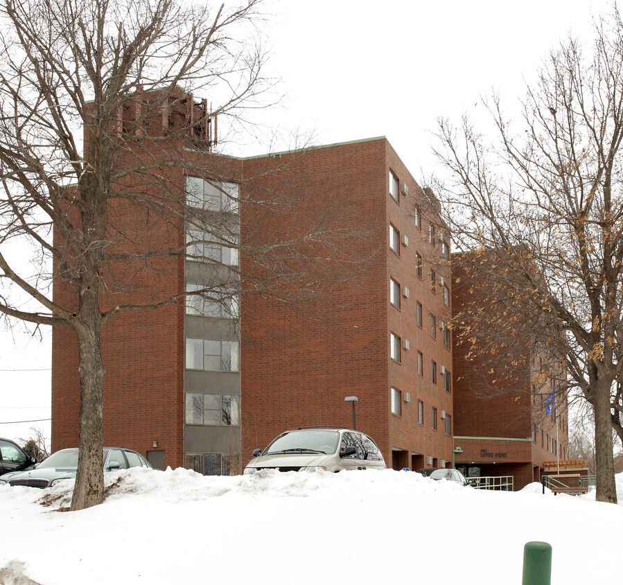 Foto del edificio - Levee Drive Apartments