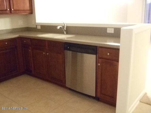 Foto del edificio - 7002 Roundleaf Dr