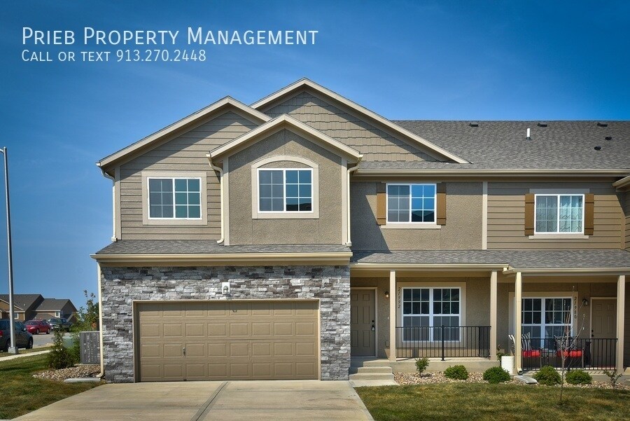Foto principal - Parkview Townhomes - READY FOR MOVE IN!