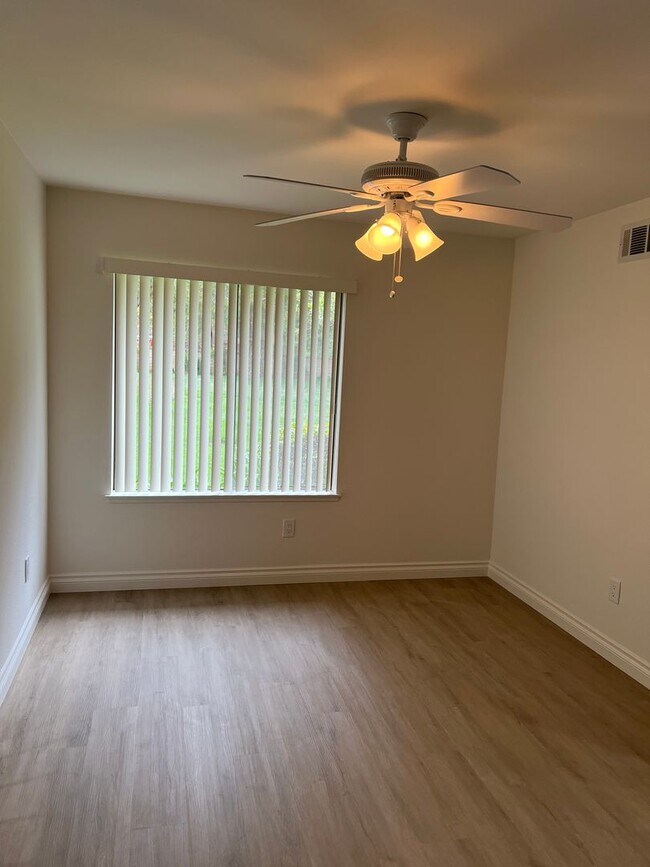 Foto del edificio - Updated 2 bed / 2 bath Home in Leisure Village