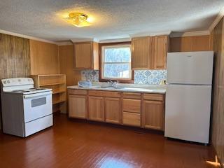 Foto del edificio - 2427 Blue Bend Rd