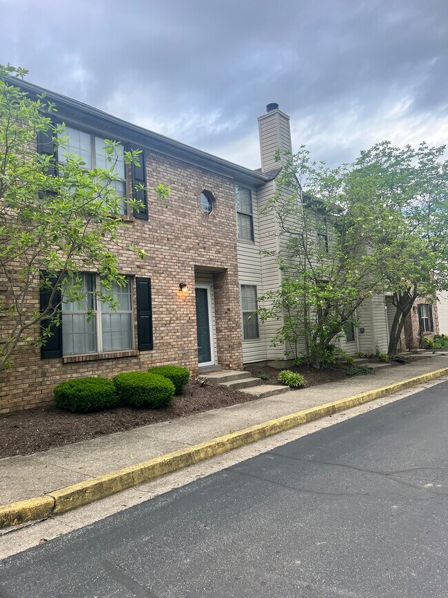 Foto del edificio - 3175 Kirklevington Dr