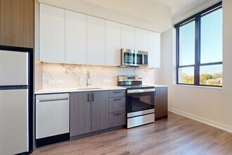 Interior Photo - Roxford at The Crosswalks