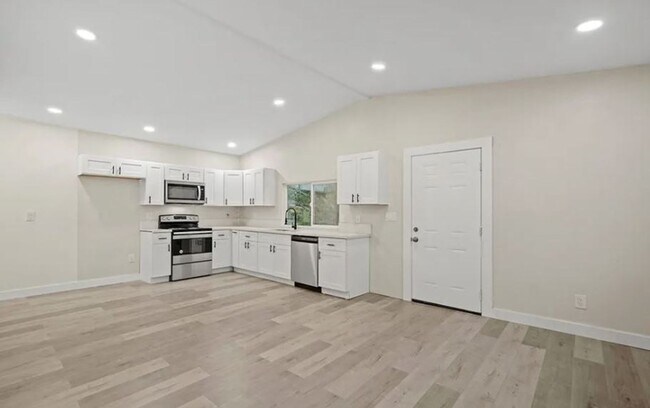 Foto del edificio - Charming 3 Bed/2 Bath Manufactured Home wi...