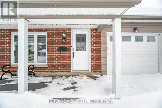 Building Photo - 512 Pinetree Crescent