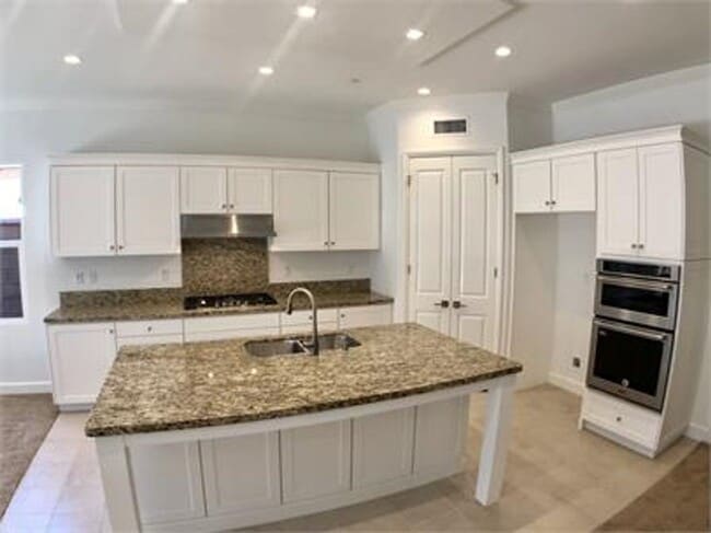 Building Photo - 3 br, 2.5 bath House - 56 Quentin