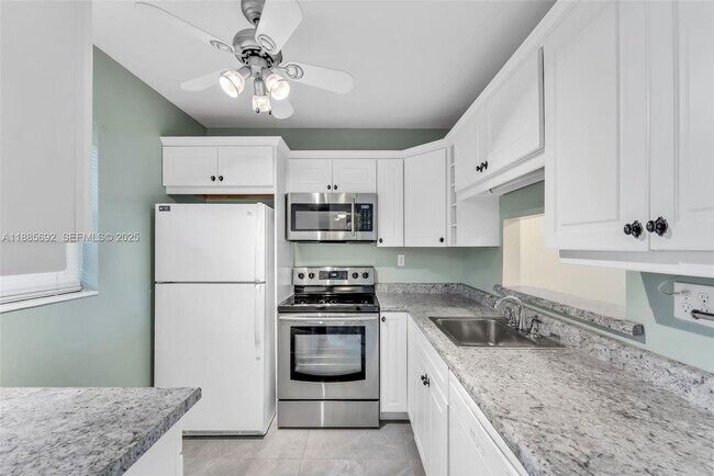 Foto del edificio - 5000 NW 36th St