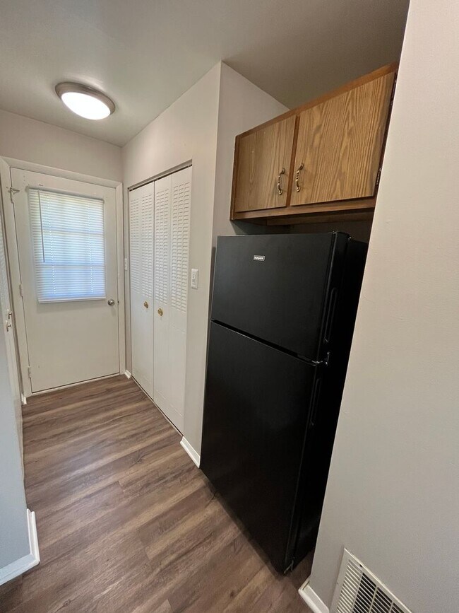 Foto del edificio - 4600 Rolling Ridge Ct