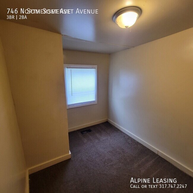 Foto del edificio - 746 N Somerset Ave