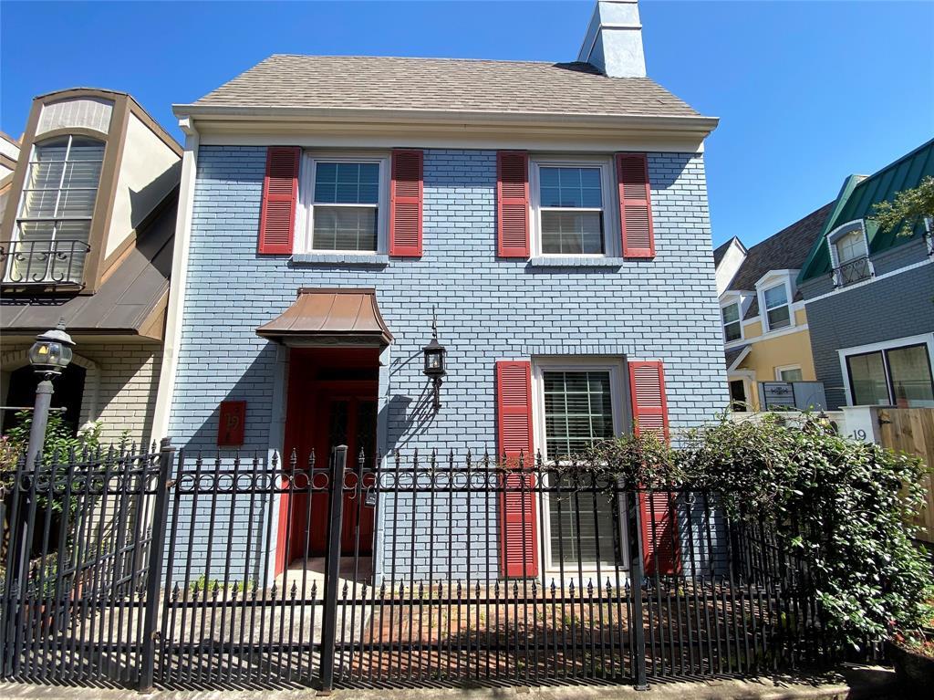 Primary Photo - 811 Lovett Blvd