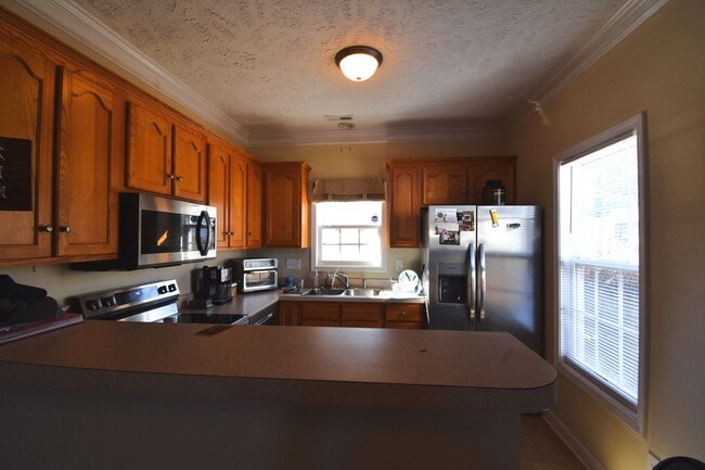 Building Photo - 3071 Candlelight Dr