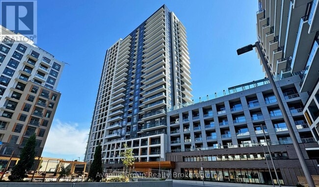 Photo du bâtiment - 7950 Bathurst St