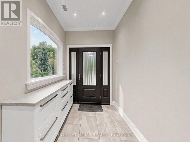 Building Photo - 67 Bonnyview Dr