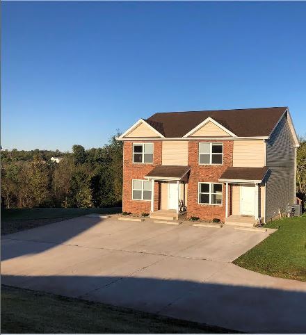 Primary Photo - 105 Stoney Creek Ln